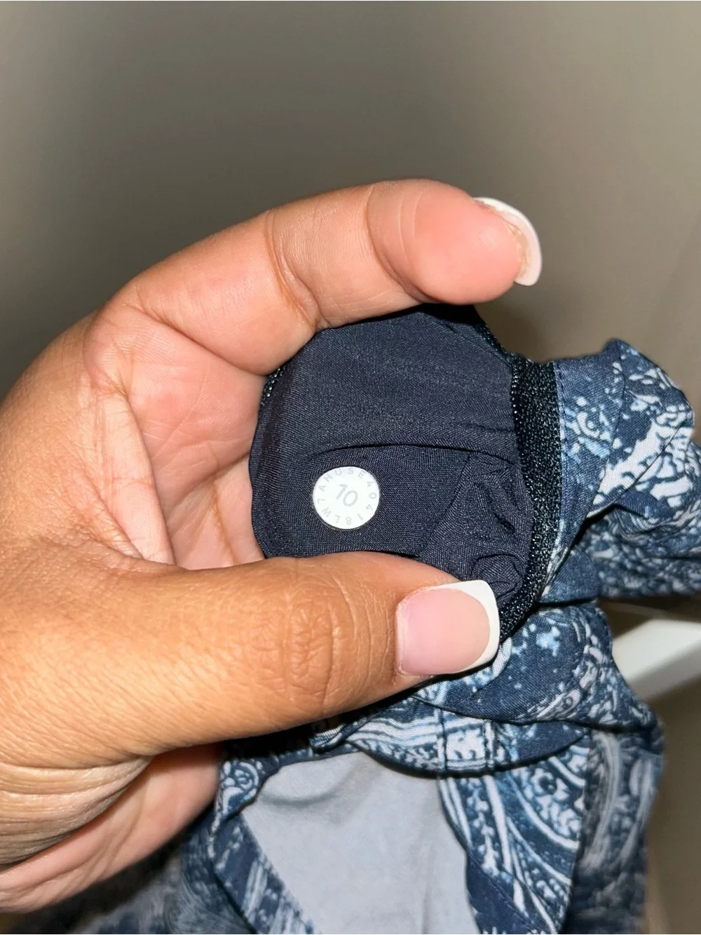 Lululemon Tracker Short V *4